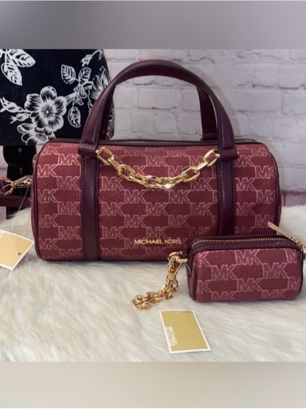 Michael Kors ZOOEY Barrel Messenger/MICRO Barrel Pouch ZOOEY 2pc Set